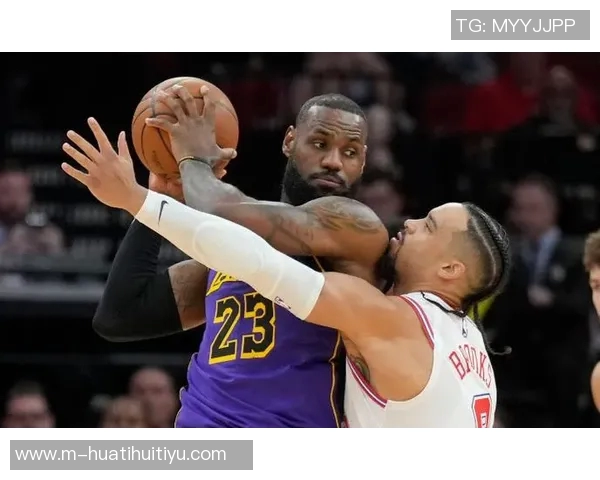 詹姆斯回应狄龙被逐事件称这是技术犯规我也曾遭遇类似判罚