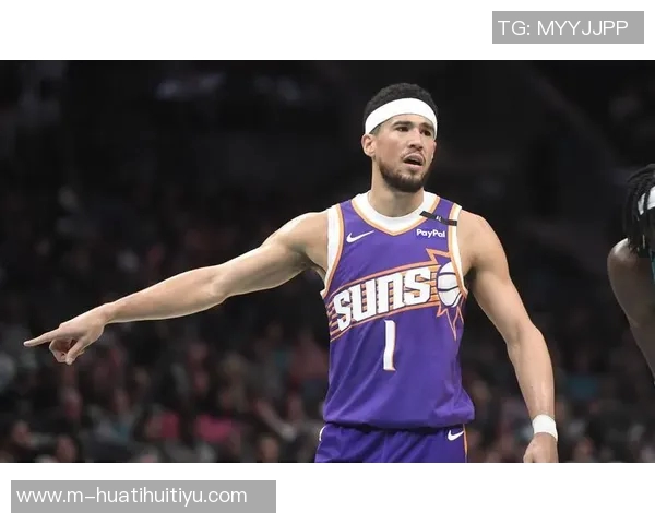 布克表现出色18投7中罚球11中8砍下24分5板7助助力球队赢球 布克表现出色18投7中罚球11中8砍下24分5板7助助力球队赢球