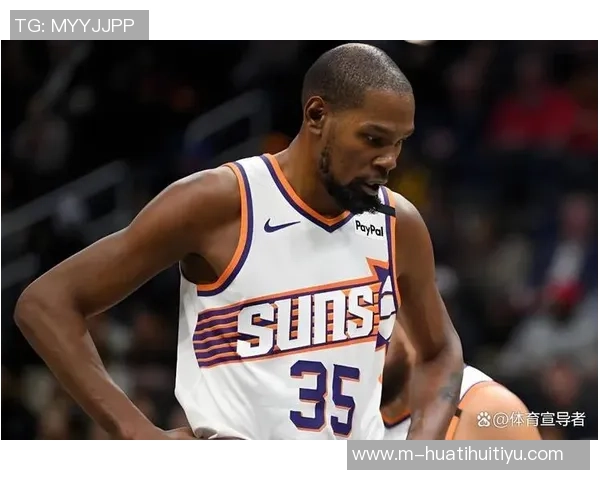 杜兰特赞伊森与小贾底角三分能力出色对手防守也难阻突破攻筐